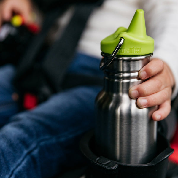 K12CNSIPPY-BS-sippy_bottle_carseat_lifestyle_6a57ff1f-474b-4c60-9003-2a6f3a064213_600x.jpg