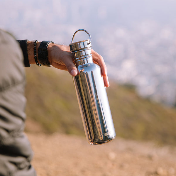 K27SSLRF-MS-BAMBOO_reflect_bottle_hand_lifestyle_600x.jpg