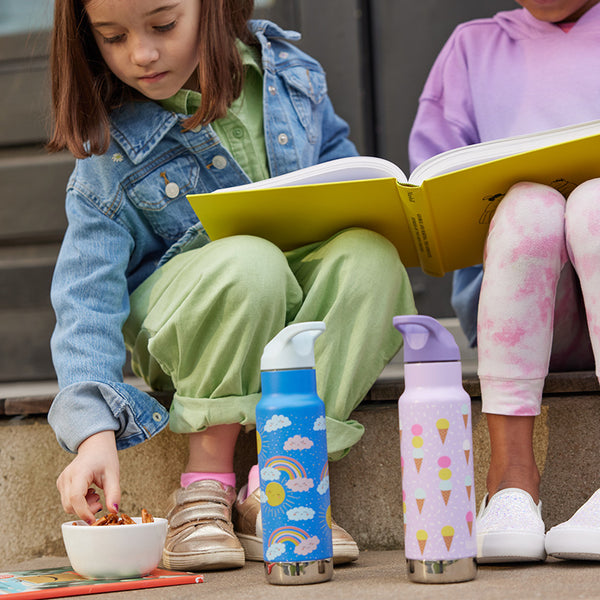 kid_insulated_12oz_flip_seal_girls_reading_square_600x.jpg