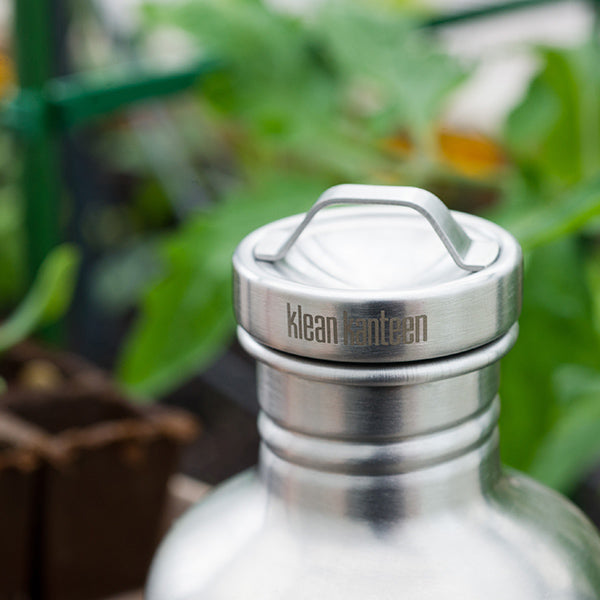 stainless_cap_garden_lifestyle_600x.jpg