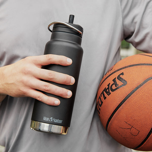 tkwide_32oz_insulated_bottle_twist_closeup_basketball_square_600x.jpg